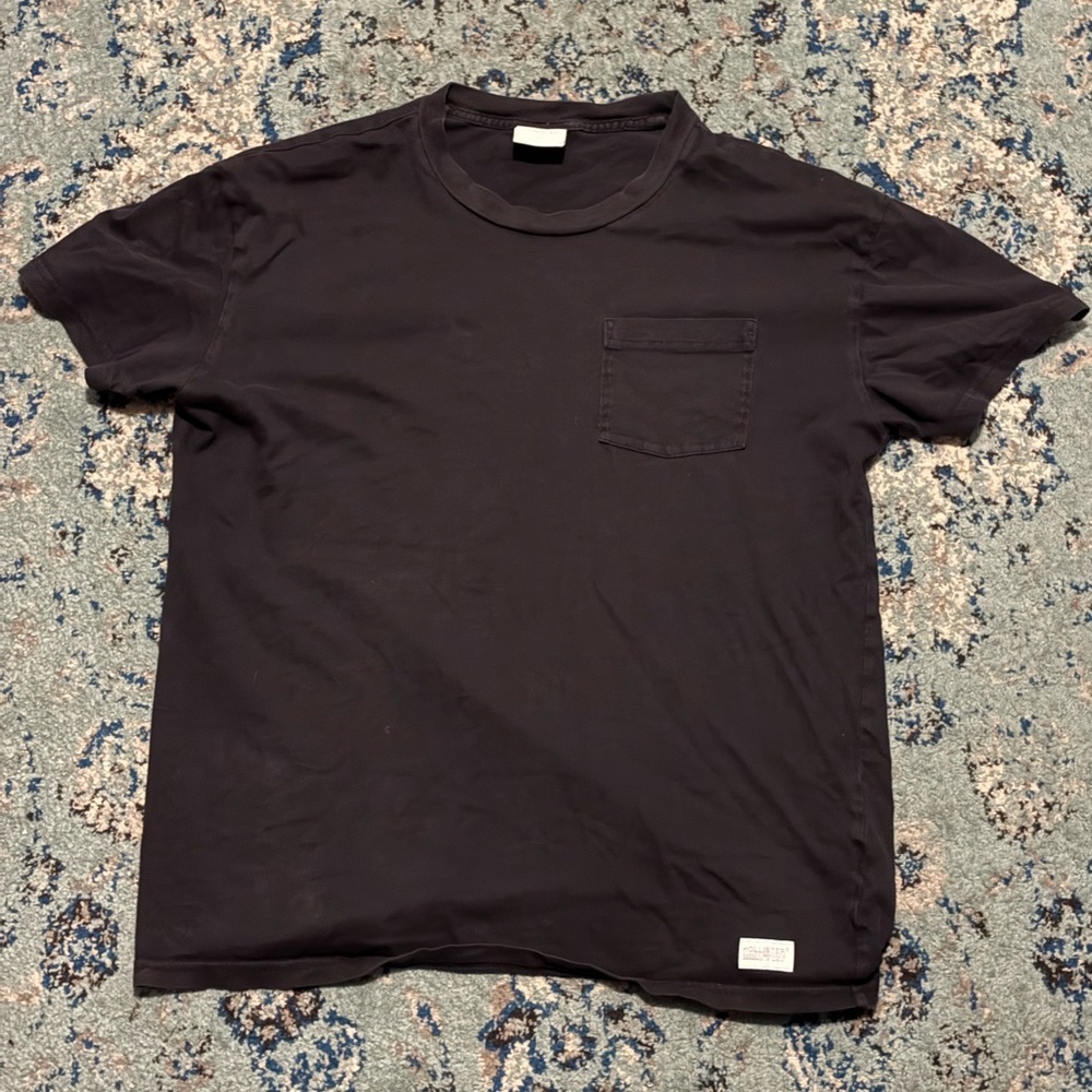 Black Hollister Co. pocket tee